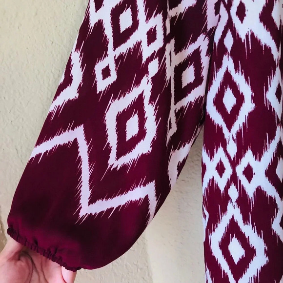 Jolt Top Womens Medium Sheer Peasant 3/4 Sleeve Burgundy White Tribal Maximalist - Picture 3 of 5